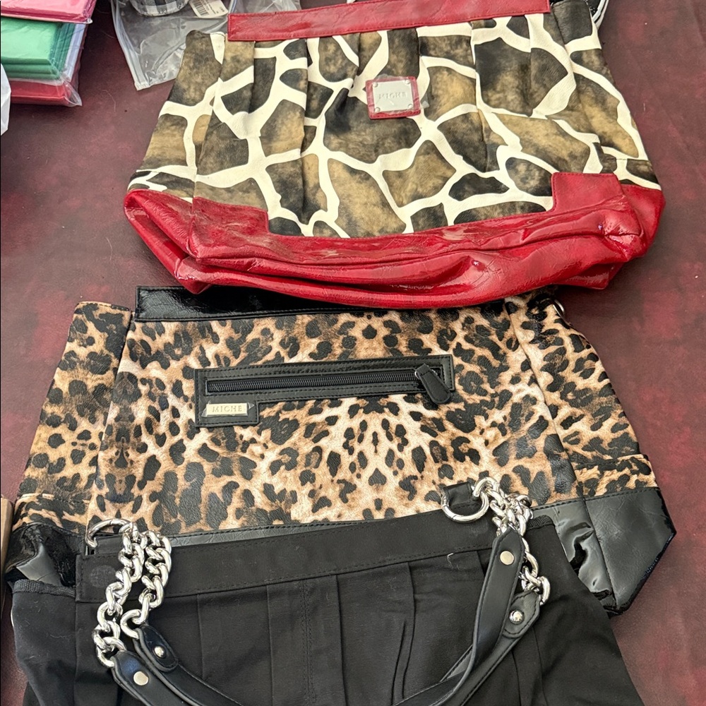 Miche Shoulder Bag with Giraffe and Leopard Print Shells